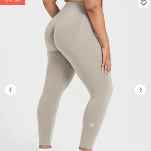 Oner Active Warm Sand Effortless Leggings — Size Medium Short/Regular Length